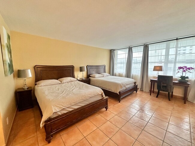 Building Photo - Furnished Studio for Rent in the iconic oceanfront Decoplage Condominium: where the ocean meets L...