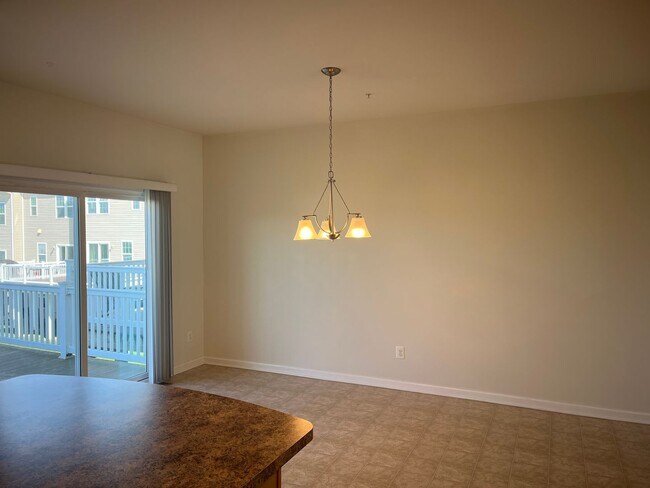 Building Photo - 1253 Elderslie Ln