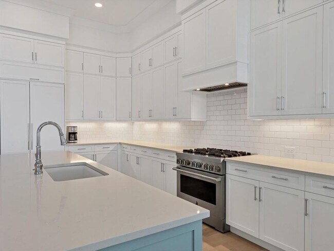 Building Photo - 8331 Sea Glass Ct