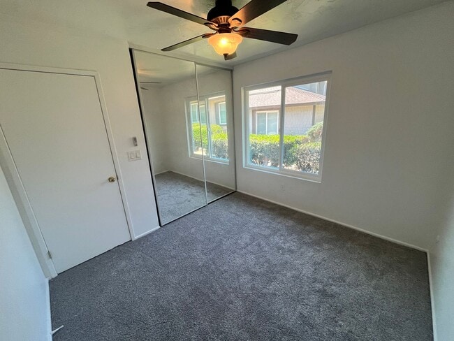 Building Photo - 3 bedroom - 1.5 bathroom single level