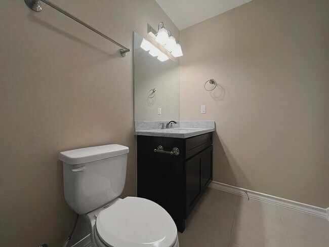 Building Photo - 7926 Elka Lp