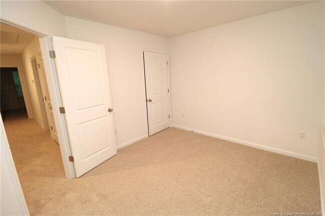 Building Photo - 5810 Brambleberry Way