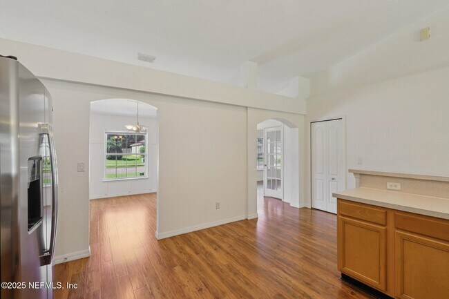 Building Photo - 350 Turtle Dove Dr