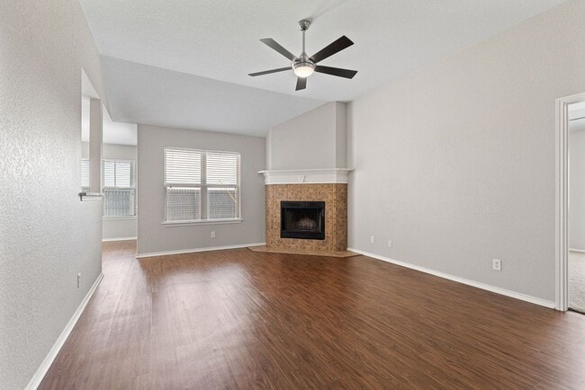 Building Photo - 7915 Redbrush