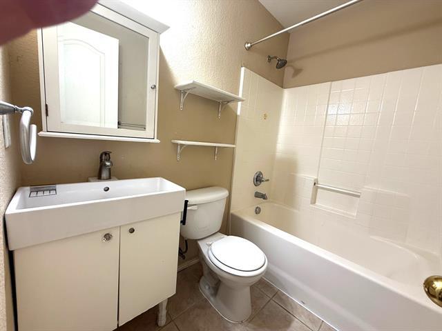 Building Photo - 3901 Granby Ln