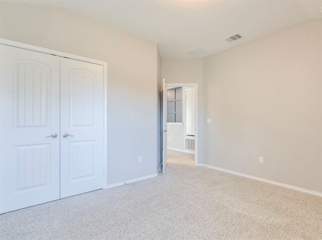 Building Photo - 9011 Pin Brush Dr