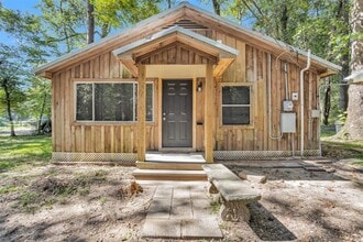 Building Photo - 5683 Cessna Dr