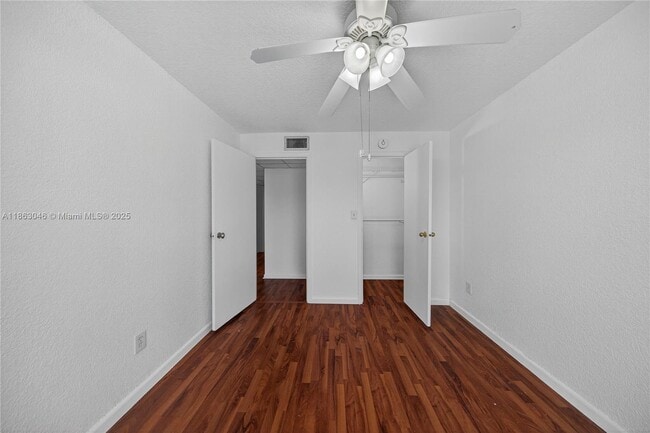 Building Photo - 301 Bonaventure Blvd