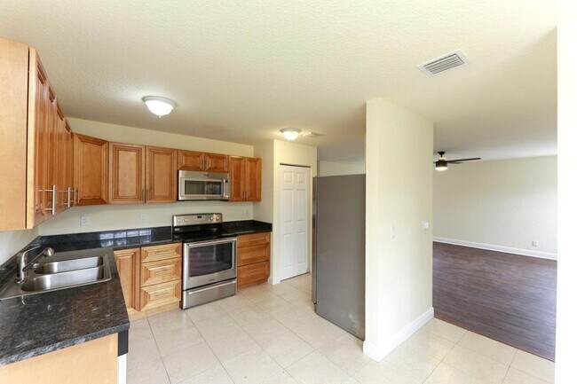 Building Photo - 13342 87th St N