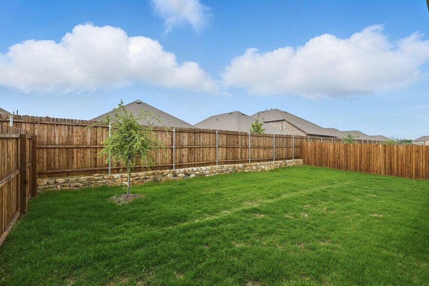 Building Photo - 9732 Quail Pointe Rd