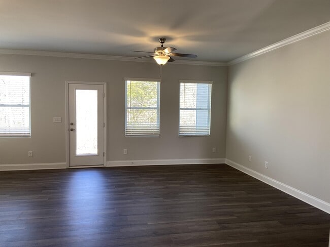 Building Photo - 4909 Helmsworth Dr