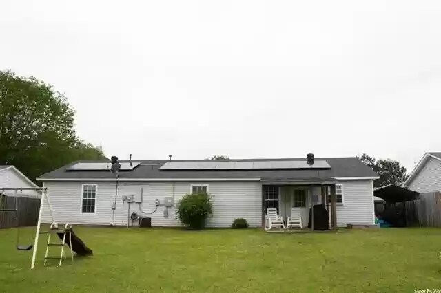 Building Photo - 14101 Cherry Hill Dr