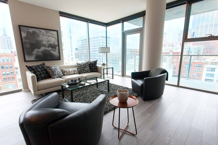 Building Photo - 651 W Washington Blvd