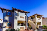 Building Photo - Beautifully 2 Bed, 2 Bath West Las Vegas Condo