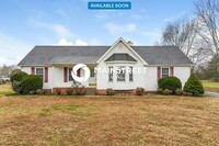 Building Photo - 1325 Malvern Dr