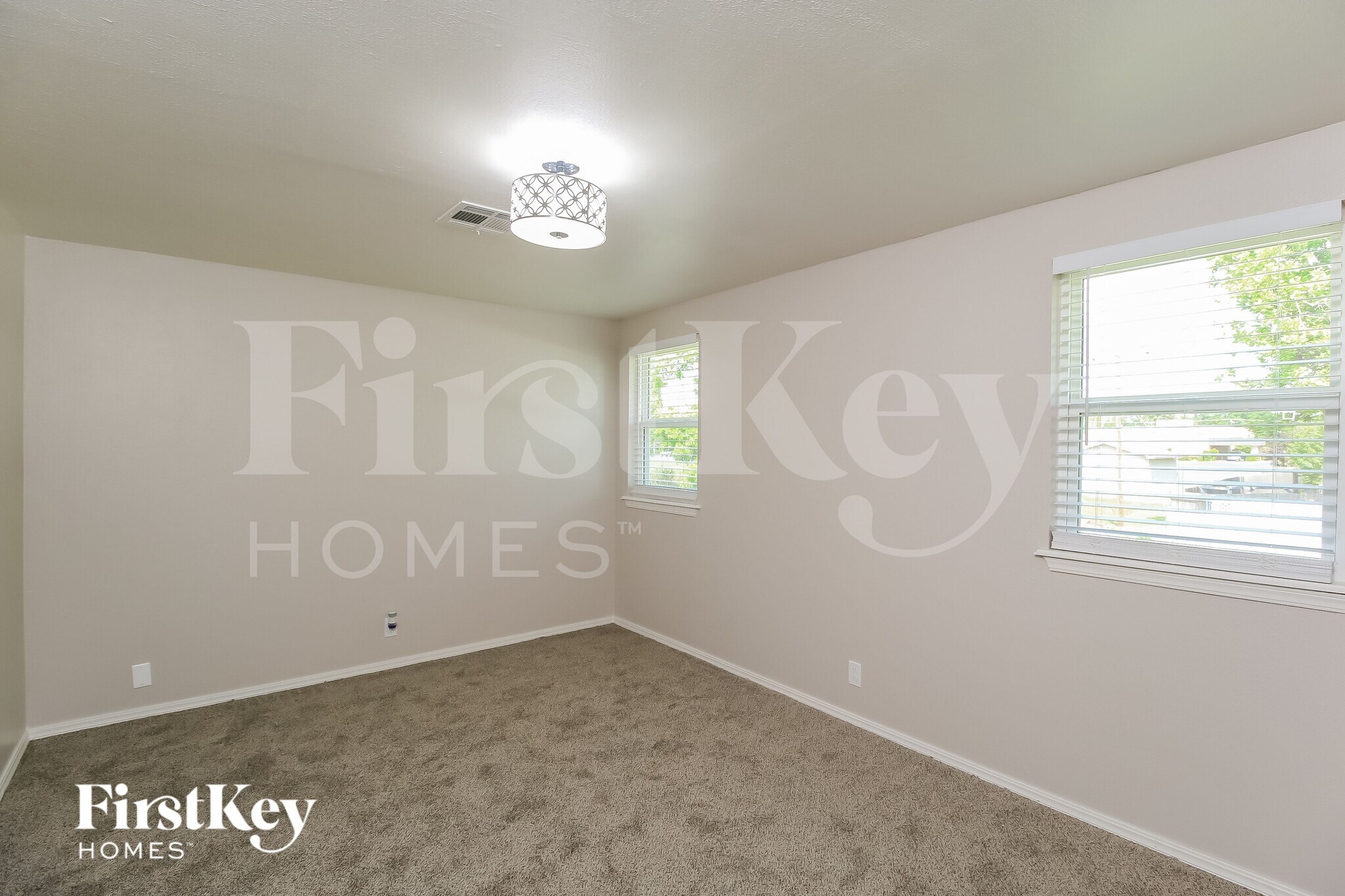 Building Photo - 743 Nancy Lynn Terrace