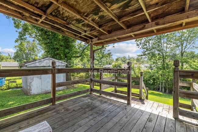 Building Photo - 10423 Balmoral Dr