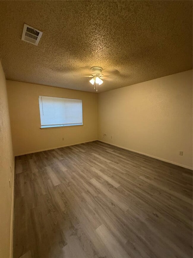 Building Photo - 2400 Berkeley Ave