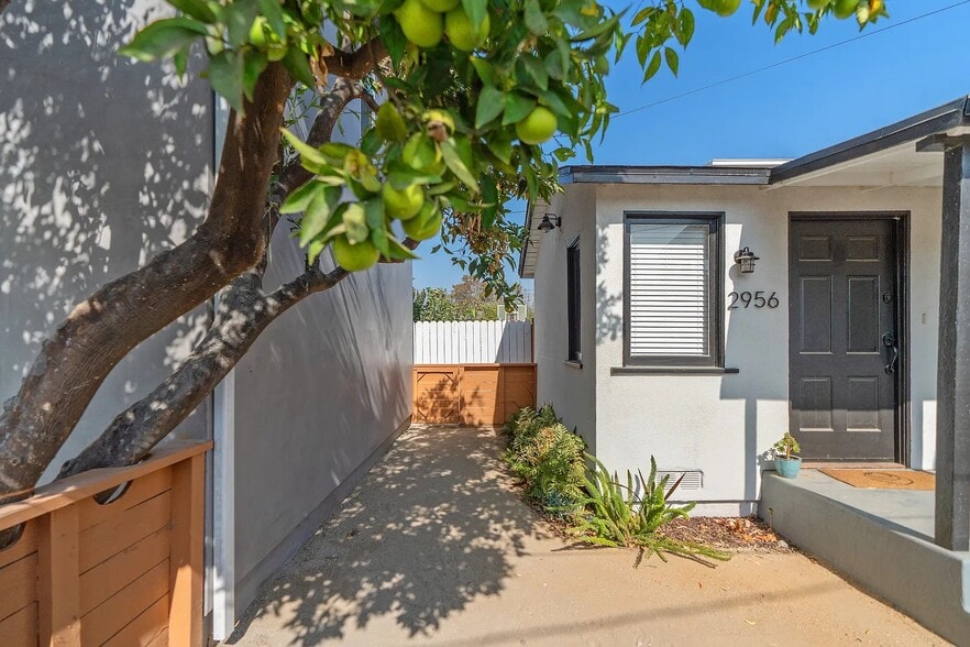 Building Photo - 2956 Finch St