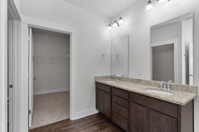 Building Photo - 1905 Noleka Ct