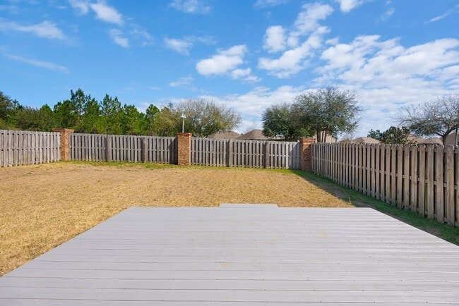 Building Photo - Beautiful home in Ashley Plantation!