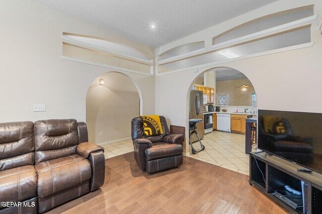 Building Photo - 2297 Lisa Sherr St