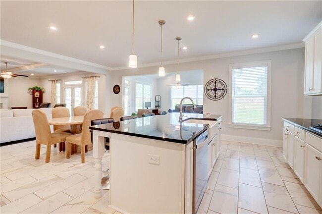 Building Photo - 774 Phil Haven Ln