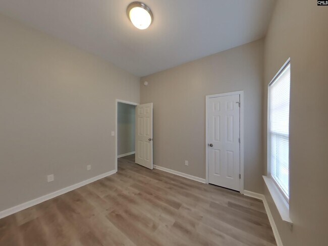 Building Photo - 409 Baneberry Ln
