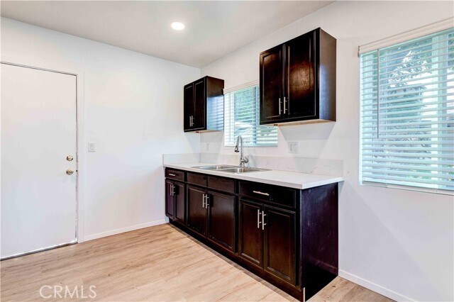 Building Photo - 10108 Fernglen Ave