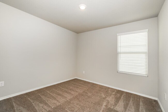 Building Photo - 13719 Bucket Way