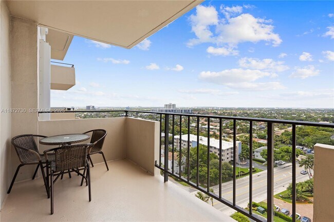 Building Photo - 2000 S Ocean Blvd