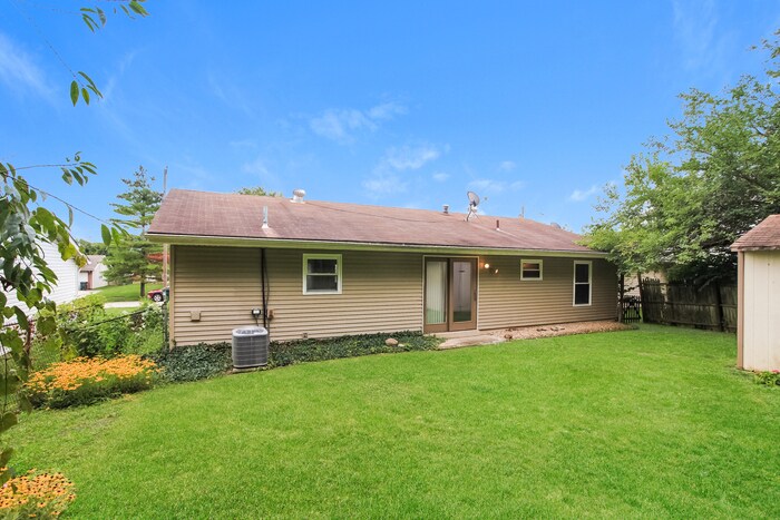 Building Photo - 12085 Spalding Dr