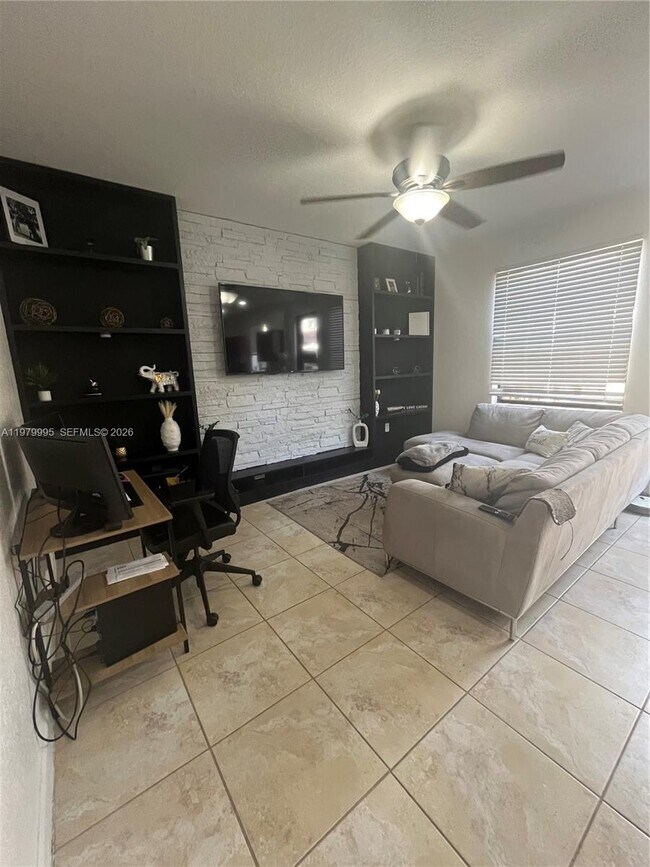 Building Photo - 11271 SW 240th St