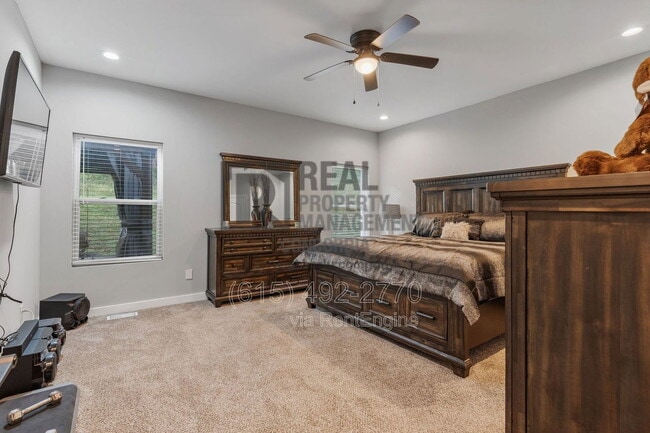 Building Photo - 286 Emily Ln