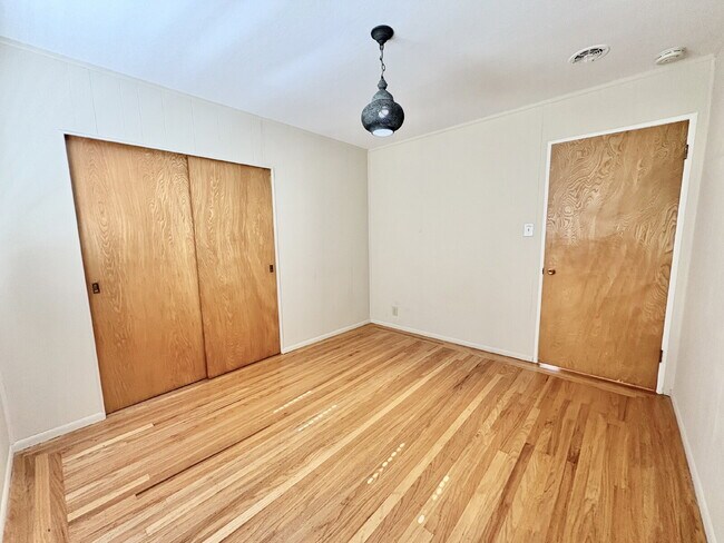 Building Photo - Peaceful Charmer Single-Story Retreat in Vallejo