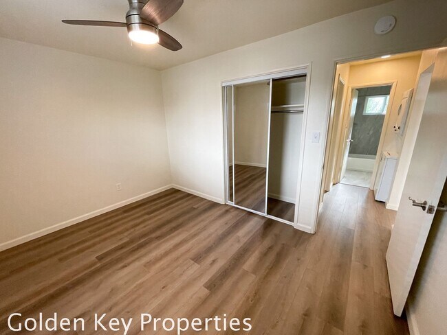 Building Photo - Remodeled 2-bedroom, 1 bathroom apartment blocks from the sand in Encinitas!
