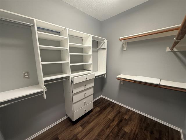 Building Photo - 4000 Juniper Ct