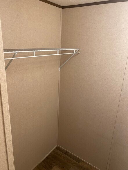 Building Photo - 1130 Freedom Rd