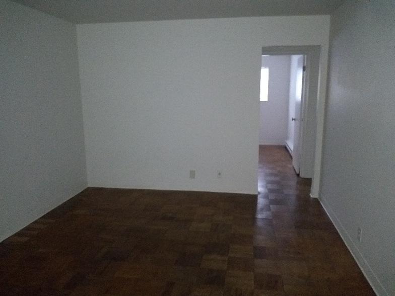 Building Photo - 1747 S Hanford St