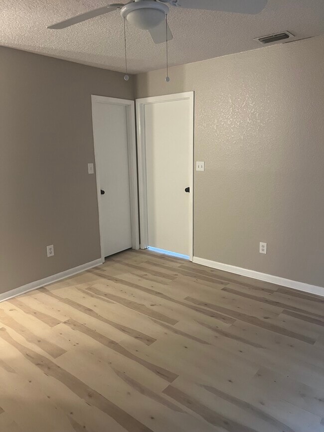 Building Photo - 1777 Wentwood Ave