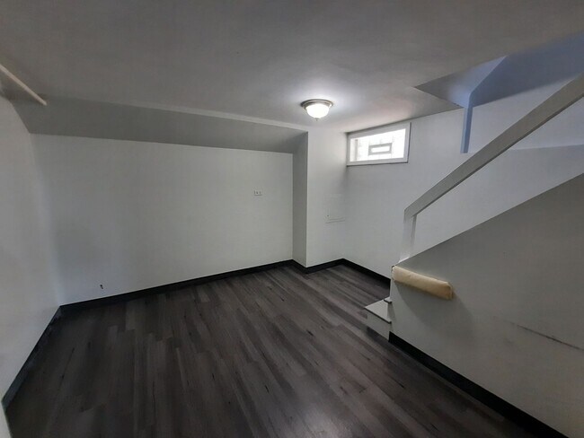 Building Photo - 3Br/2Bath House in Evanston $3,600/m