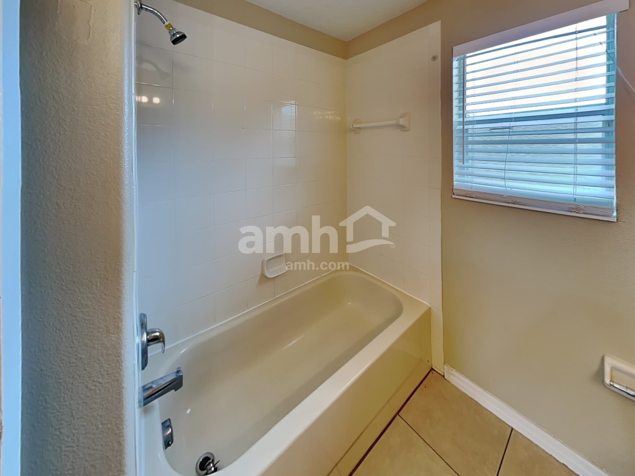 Building Photo - 1598 Song Sparrow Ct