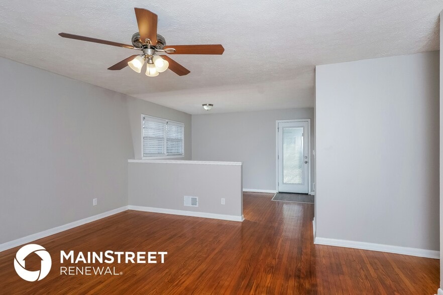 Building Photo - 8808 Fernview Dr
