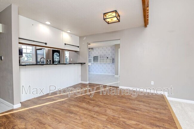 Building Photo - 5305 NW 91st Ct