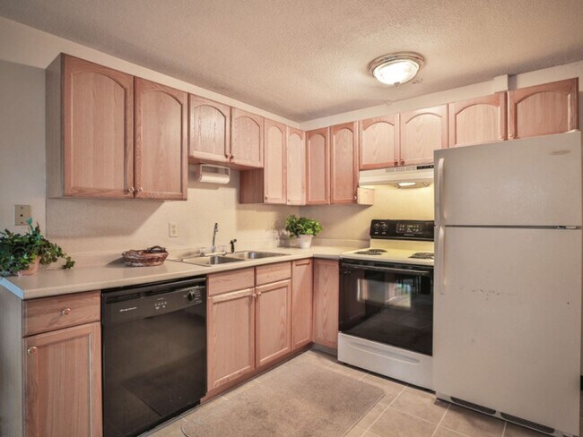 Interior Photo - Hudson Gardens