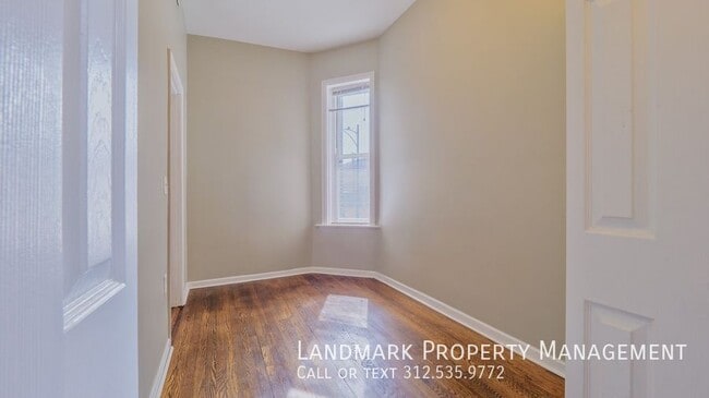 Building Photo - 2130 W Cermak Rd