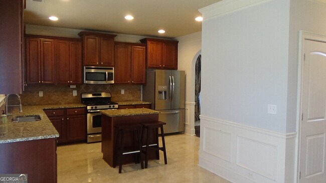 Building Photo - 125 Avondale Dr
