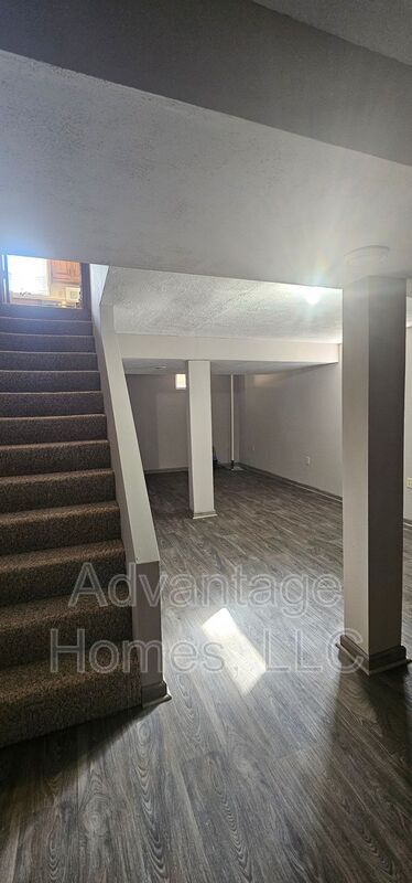 Building Photo - 11905 W 117th Terrace