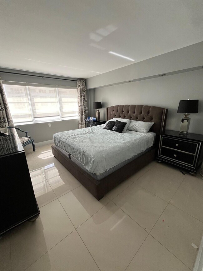 Building Photo - 133 N Pompano Beach Blvd