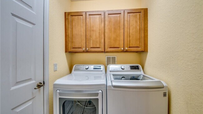 Building Photo - 20007 Larino Loop